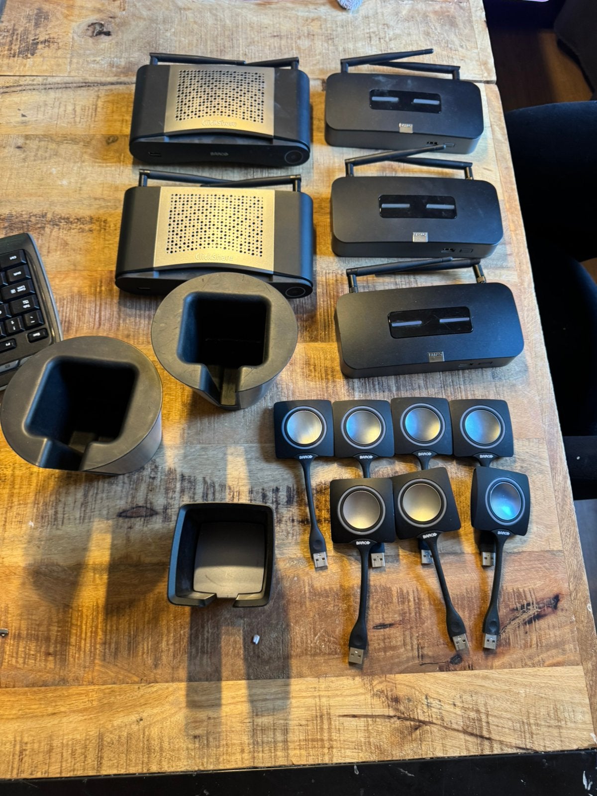 Barco ClickShare partij – 5 units + 7 Buttons, Ophalen of Verzenden, Gebruikt