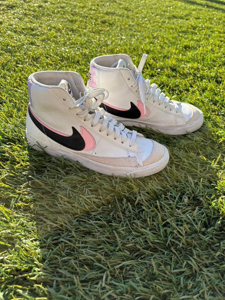 Nike blazer mid sneakers maat 38,5, Ophalen of Verzenden, Zo goed als nieuw, Schoenen