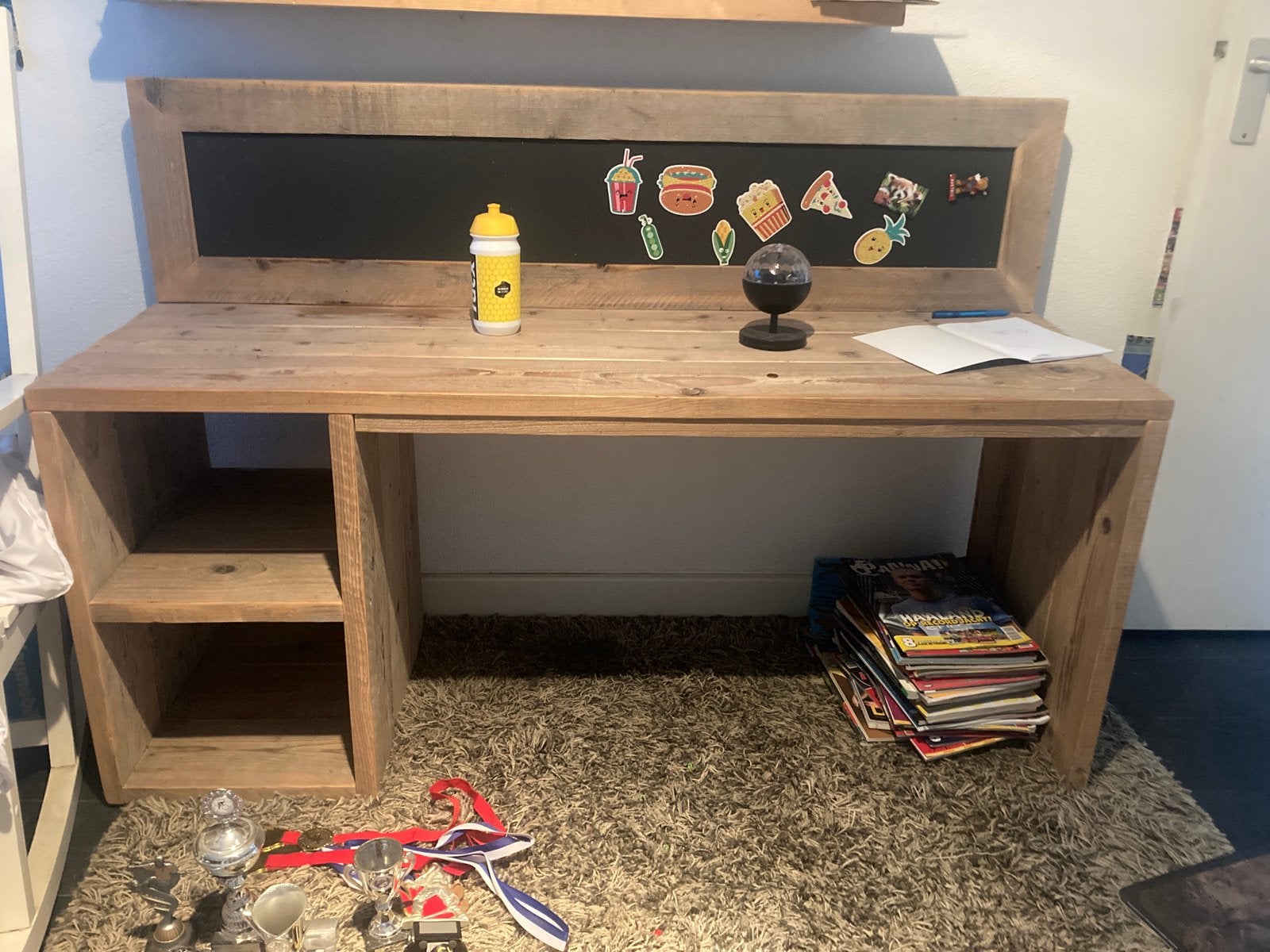 Bureau kinderbureau steigerhout, Huis en Inrichting, Bureaus, Ophalen, Zo goed als nieuw
