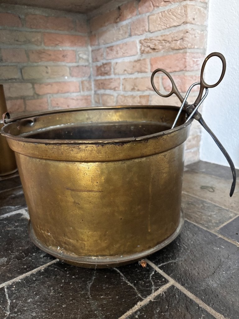 Antieke messing ketel / anker + haardschaar, Ophalen