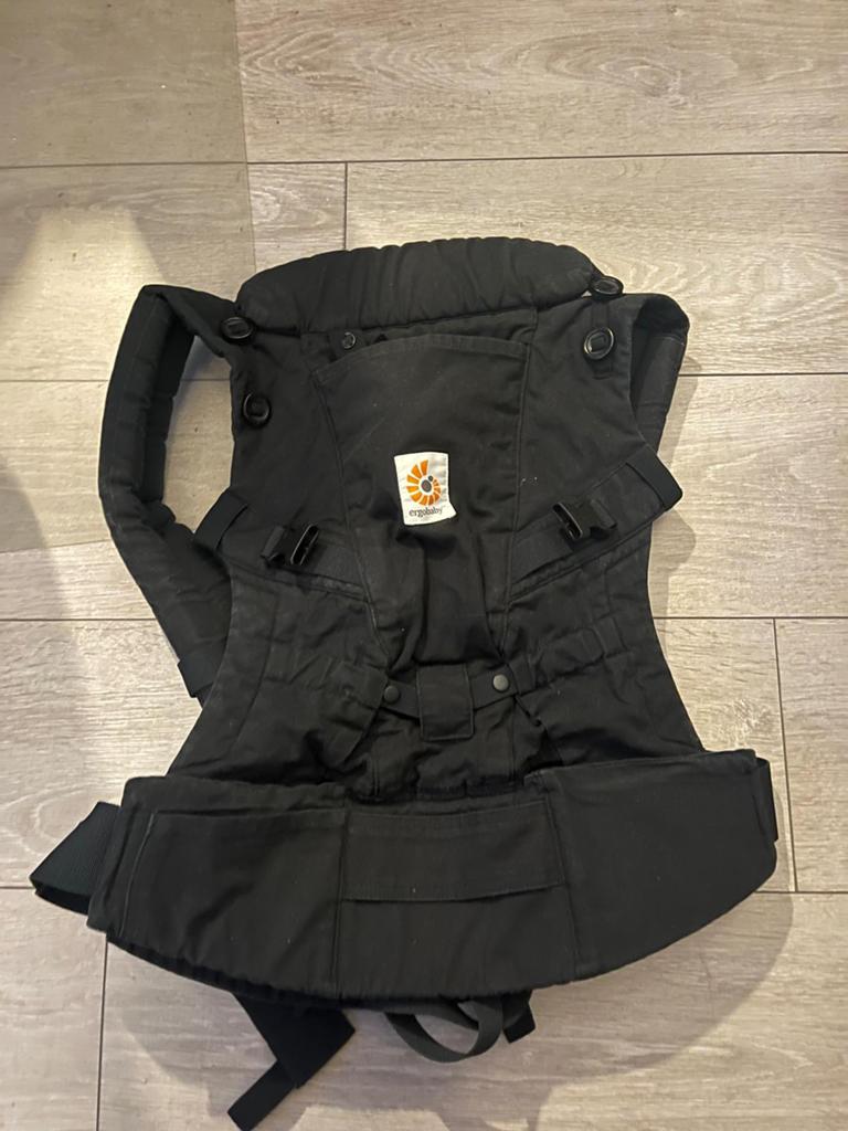 Ergobaby Draagzak Zwart - Comfortabel en Ergonomisch, Kinderen en Baby's, Overige merken, Gebruikt, Buik of Rug, Ophalen of Verzenden