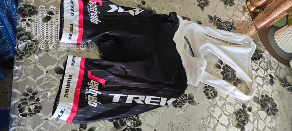 Trek Segafredo Fietsbroek met Zeem - Maat M, Ophalen of Verzenden