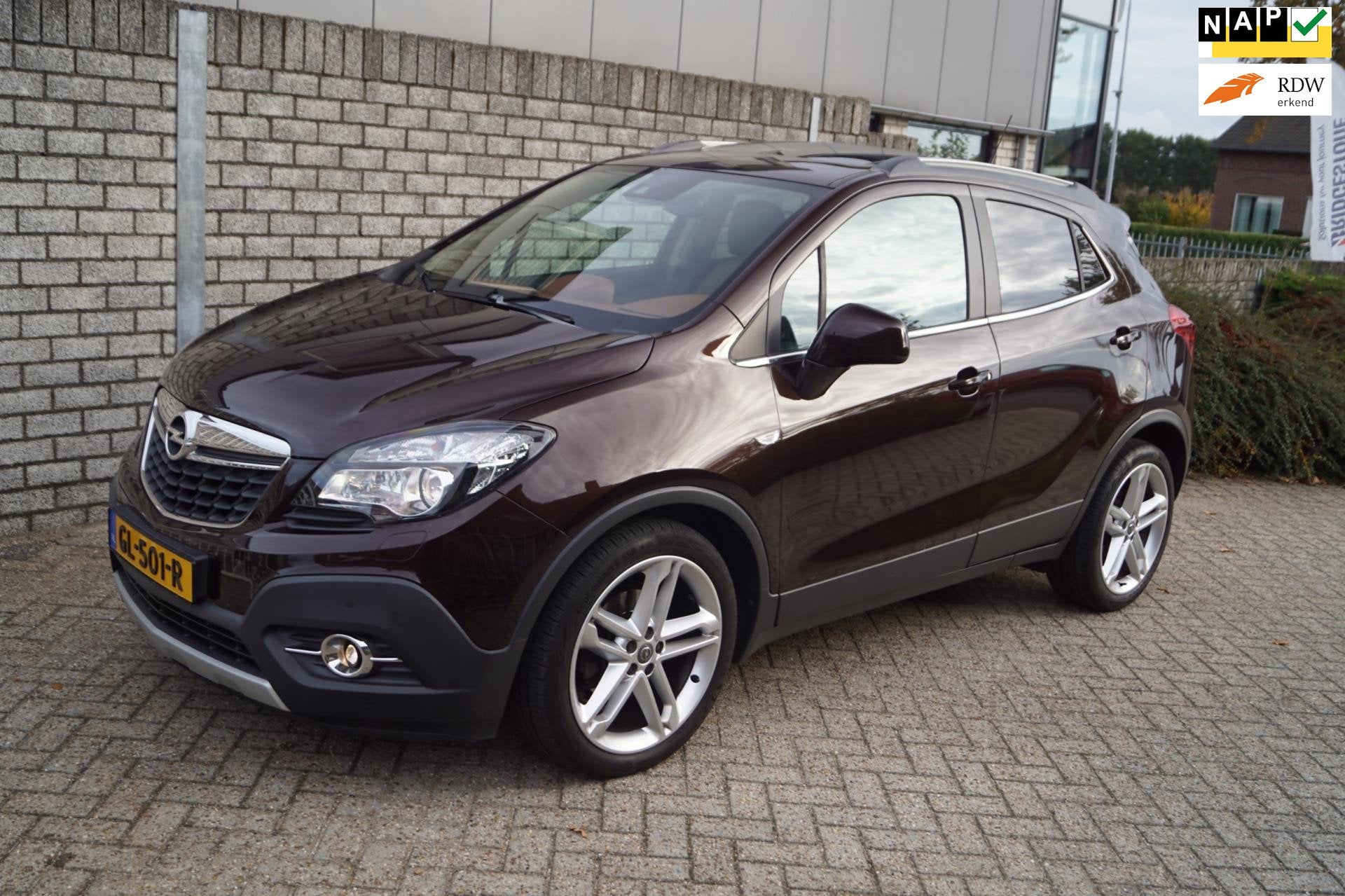 Opel Mokka 1.4 T Cosmo Leder Sportst Stoel/Stuurverw Navi Ca, Auto's, Voorwielaandrijving, Gebruikt, Euro 6, 4 cilinders