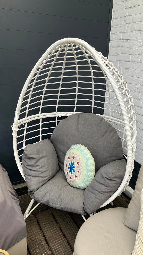 Eggchair, Ophalen, Gebruikt