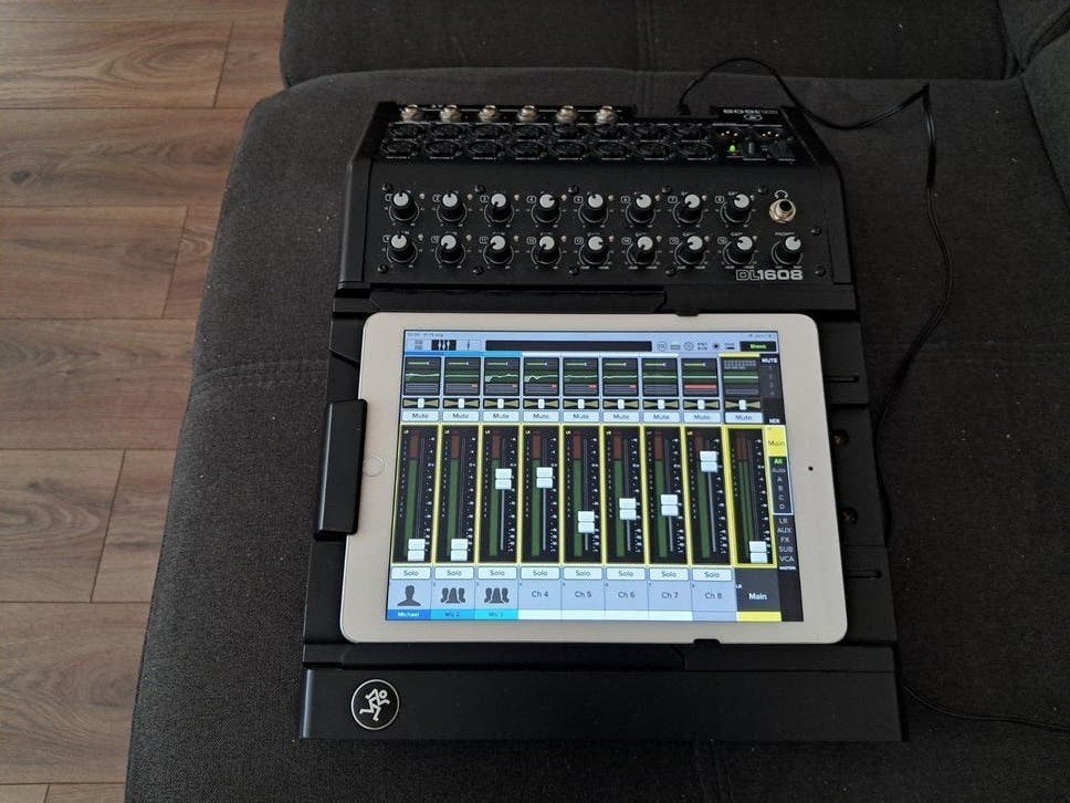 Mackie DL1608 Digitale Mixer met iPad Dock incl. iPad, Muziek en Instrumenten, Ophalen of Verzenden, Gebruikt, 10 tot 20 kanalen