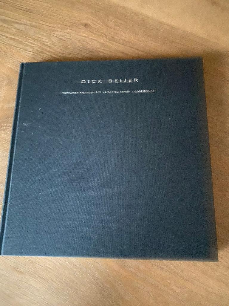 Boek Tuinkunst door Dick Beijer - Hans Fonk, Ophalen of Verzenden, Gelezen, Overige onderwerpen, Dick Beijer