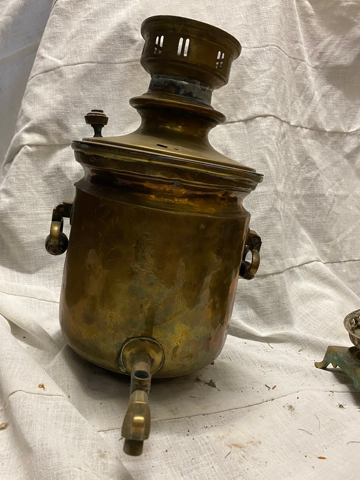 Antieke messing Russische samovar met bijpassend dienblad, Antiek en Kunst, Ophalen, Koper