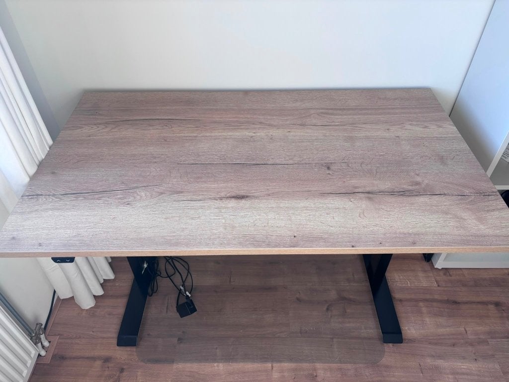 Zit-sta bureau elektrisch verstelbaar | 140 x 80 cm, Huis en Inrichting, Bureaus, Ophalen, Zit-sta bureau, Hout, Bruin