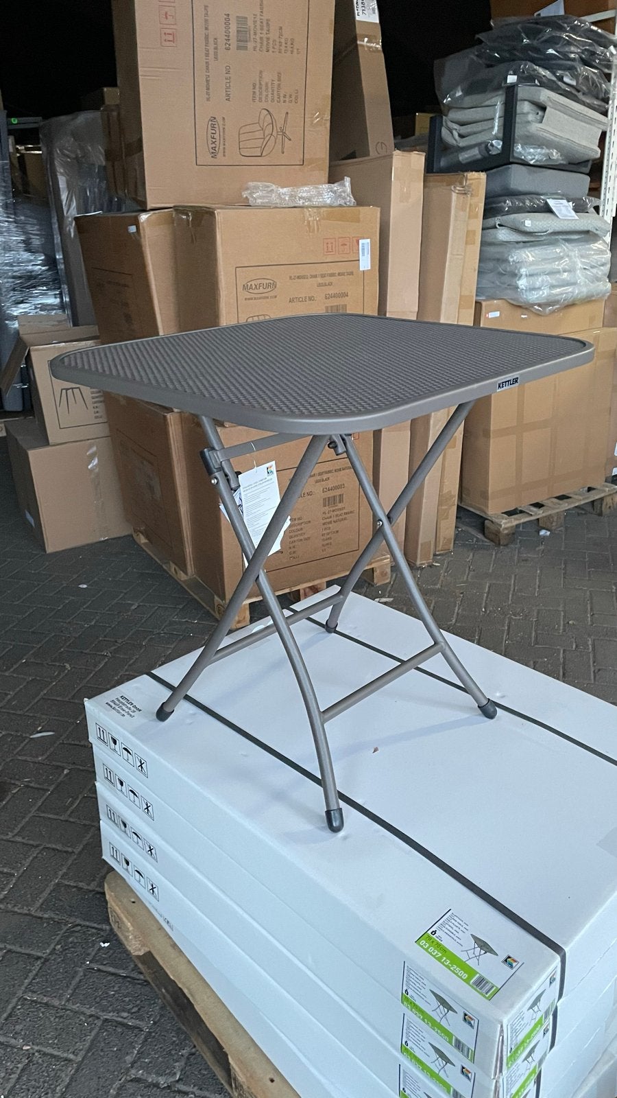 Strek metalen klaptafel 70x70cm - Meerdere op voorraad, Ophalen, Nieuw, Vierkant, Metaal