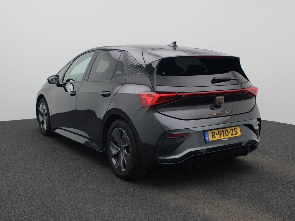CUPRA Born Business 62 kWh | Apple Carplay / Android Auto |, Auto's, Cupra, Automaat, 12 maanden, Gebruikt, Zwart