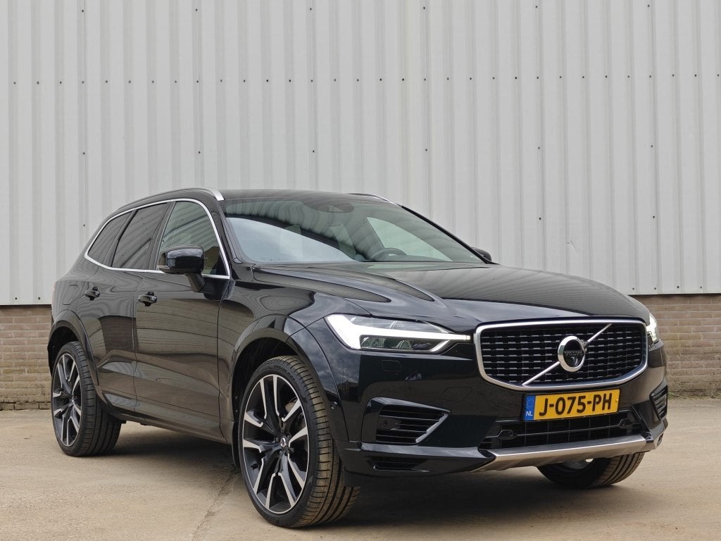 Volvo XC60 T8  R-Design Plug-in Hybrid Luchtvering| B&WSound, Auto's, Volvo, Automaat, 4 cilinders, Alcantara, Plug-in hybride