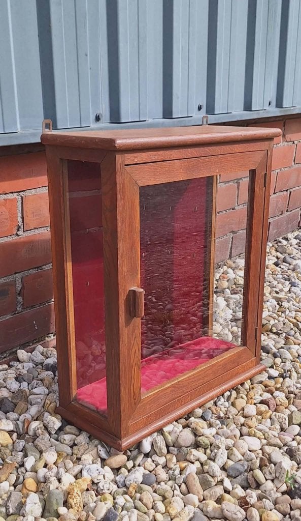 Antiek eikenhouten vitrinekastje met glazen deur., Huis en Inrichting, Ophalen, Gebruikt, ., Landelijk-brocante-vintage- midcentury-sober
