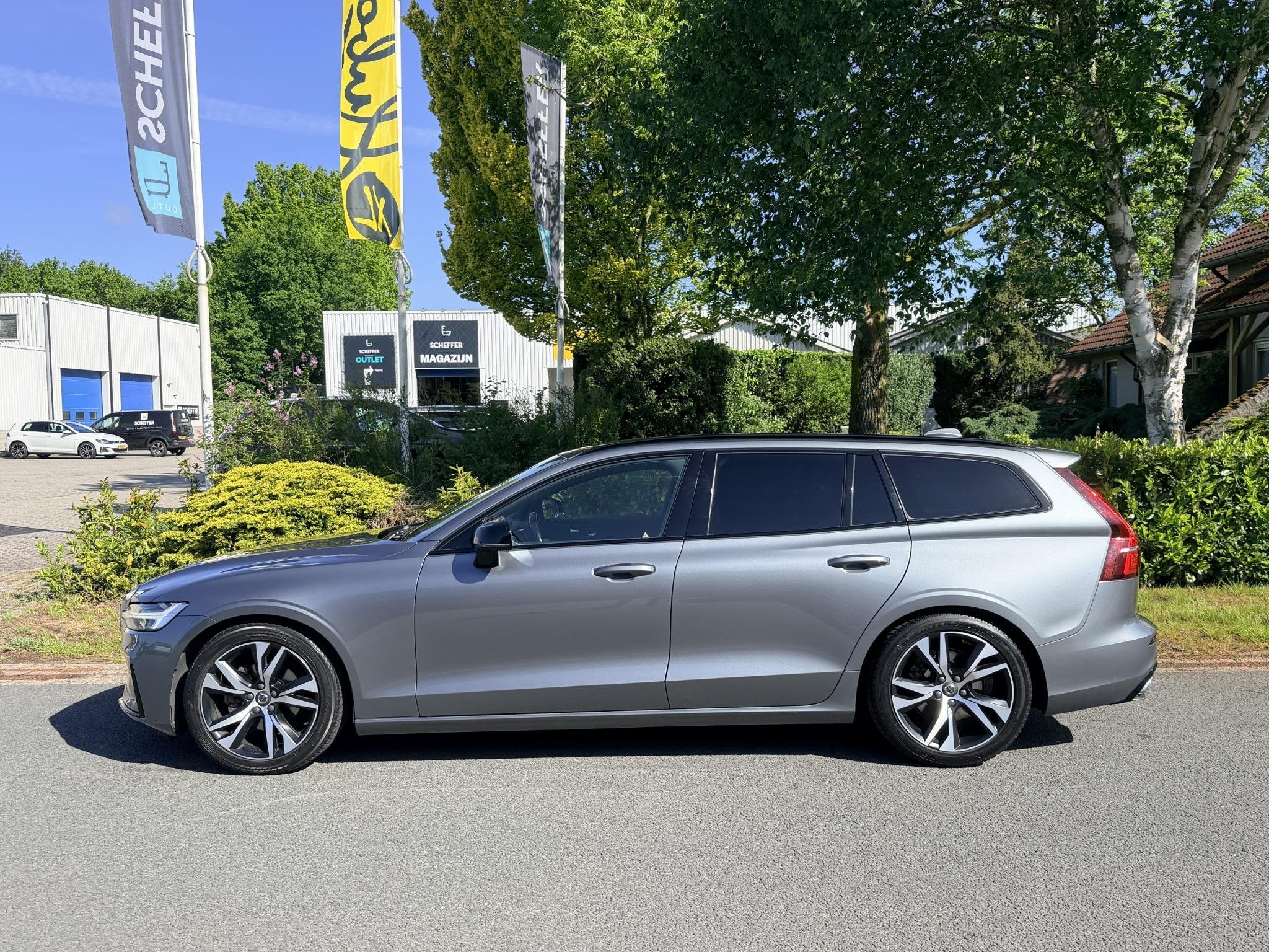 Volvo V60 2.0 D3 150PK R-Design•Automaat, Auto's, 4 cilinders, Leder en Stof, Diesel, 1629 kg