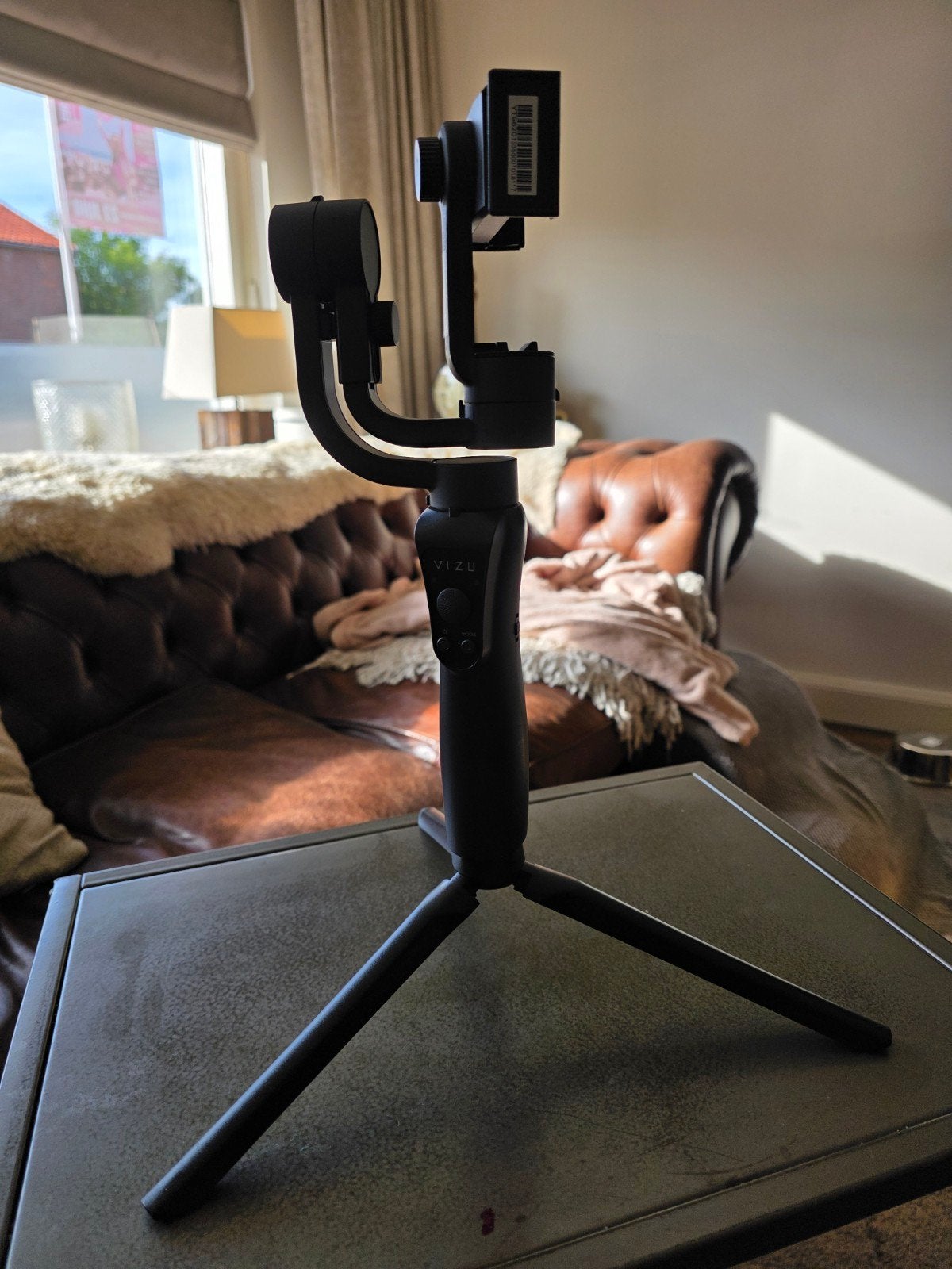 VIZU Gimbal Stabilisator met Statief voor Smartphones, Ophalen of Verzenden, Zo goed als nieuw