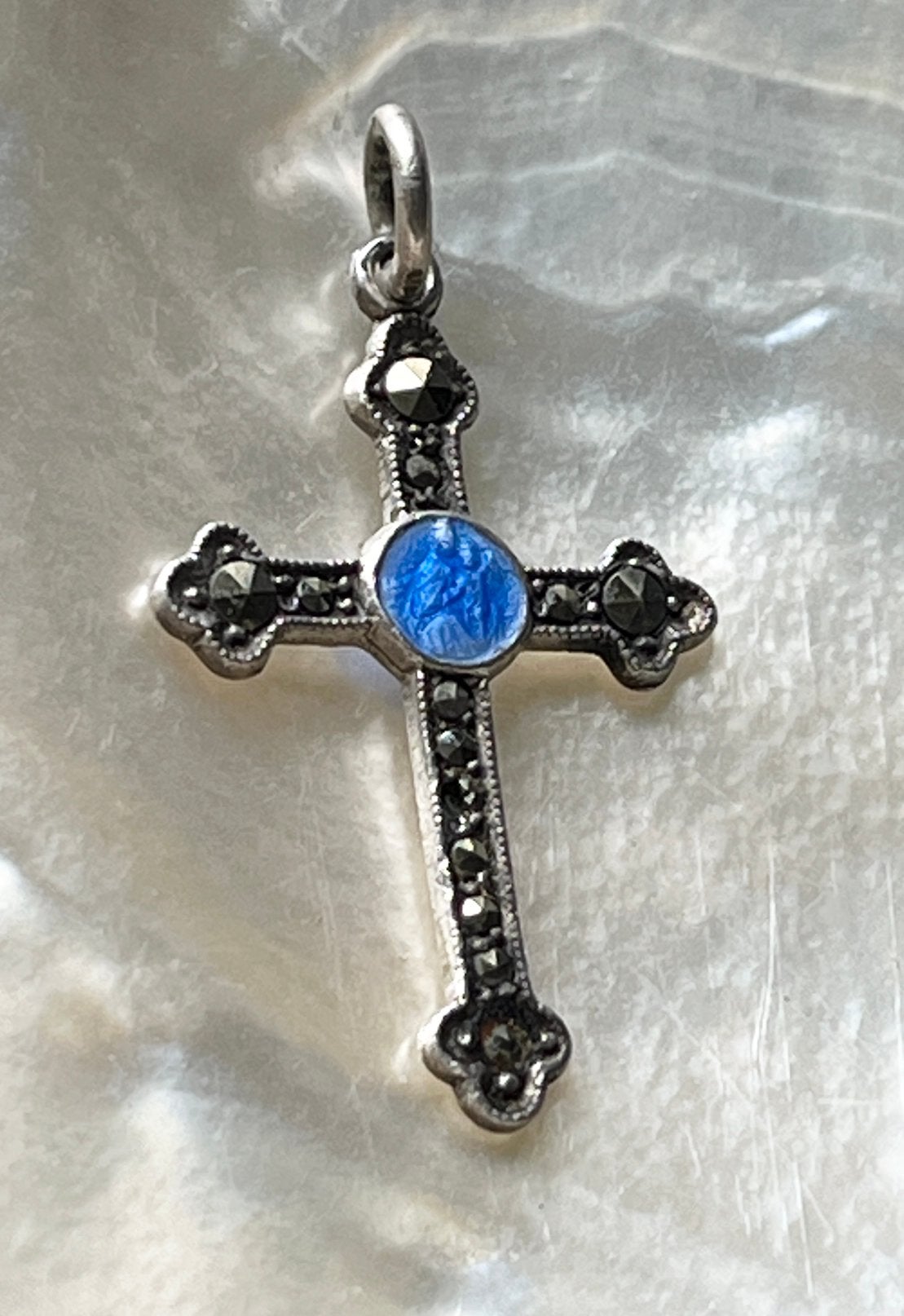 Zilveren hangertje : kruisje met markasietjes, Sieraden, Tassen en Uiterlijk, Antieke sieraden, Ophalen of Verzenden, Zilver, Hanger