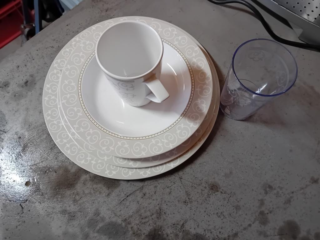 Mepal Damast Servies Set, Overige materialen, Gebruikt, Ophalen of Verzenden, Overige stijlen