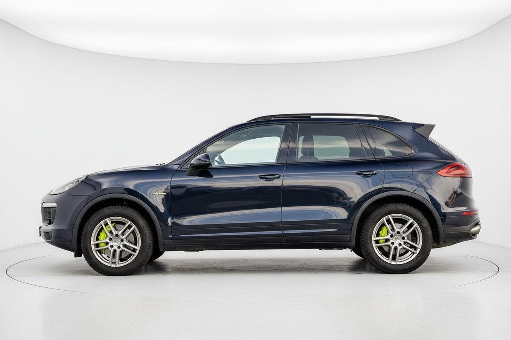 Porsche Cayenne 3.0 S E-Hybrid Pano/Luchtvering/Trekhaak/Led, Auto's, Porsche, Automaat, Cayenne, Gebruikt, Euro 6