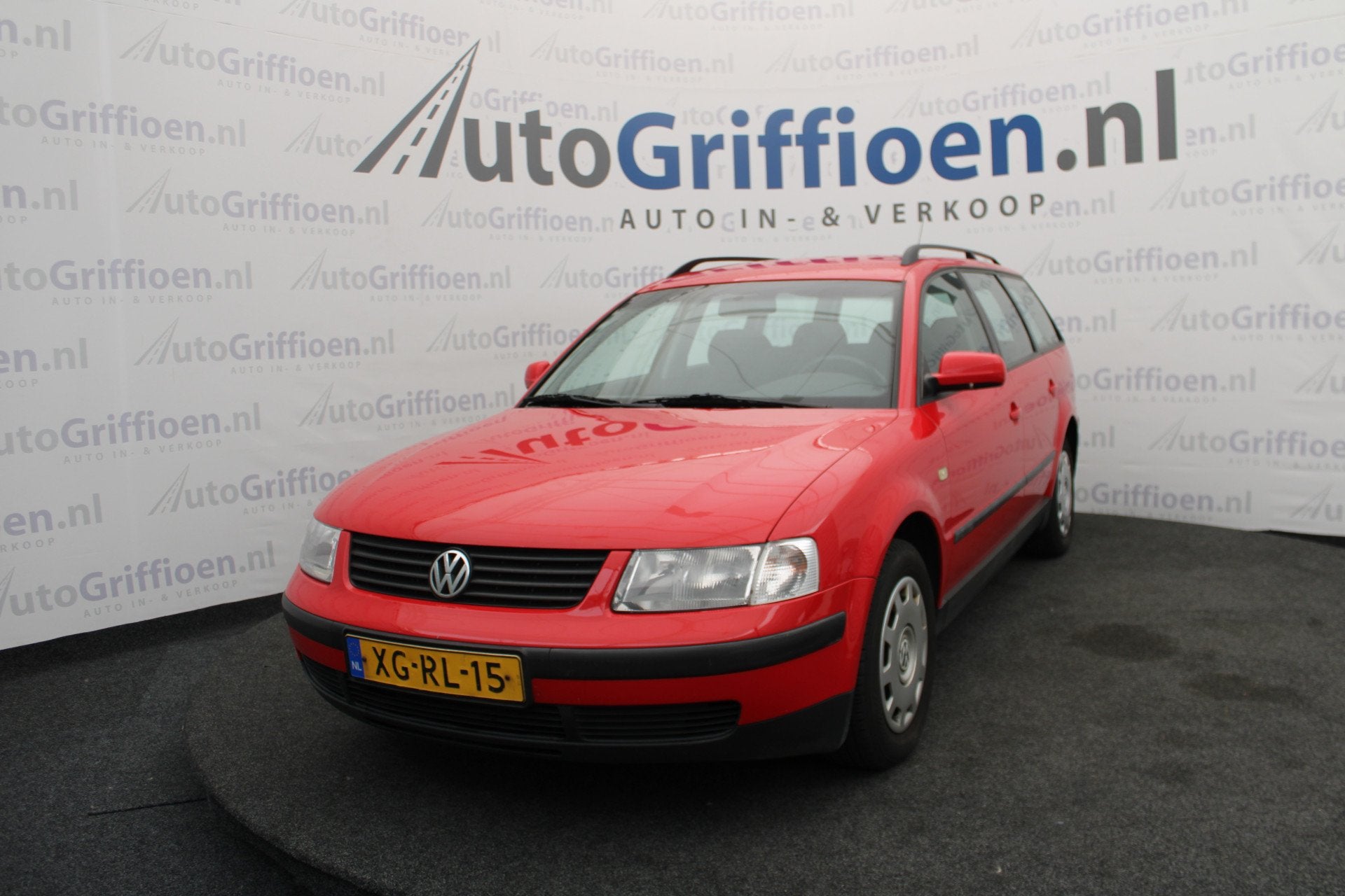 Volkswagen Passat Variant 1.6 nette stationcar met trekhaak, Voorwielaandrijving, Volkswagen, Handgeschakeld, Grijs