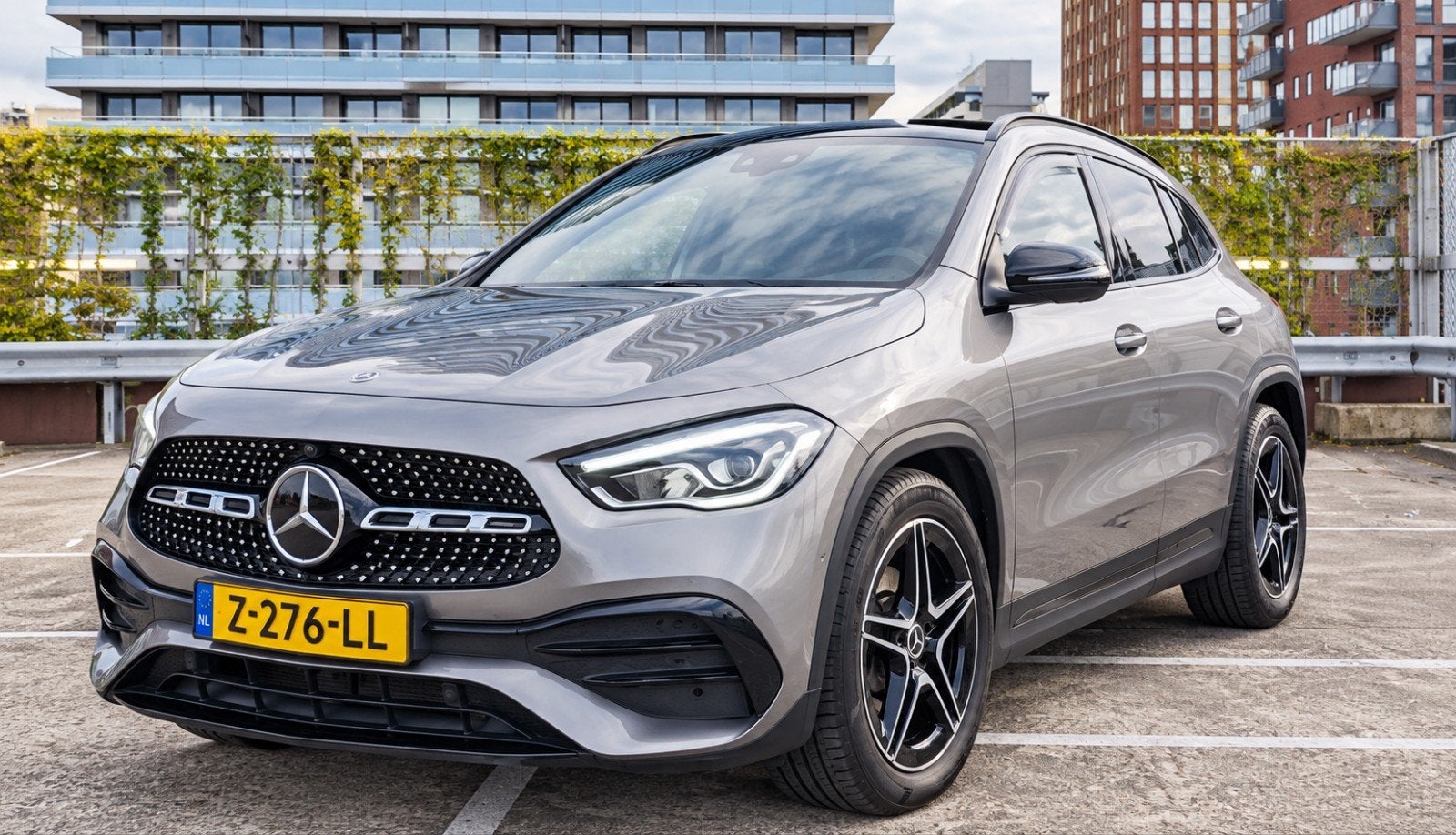 Mercedes GLA 250 AMG Night.  ACC/PANO/MEMORY/BURM., 1440 kg, Zwart, 4 cilinders, 2000 kg