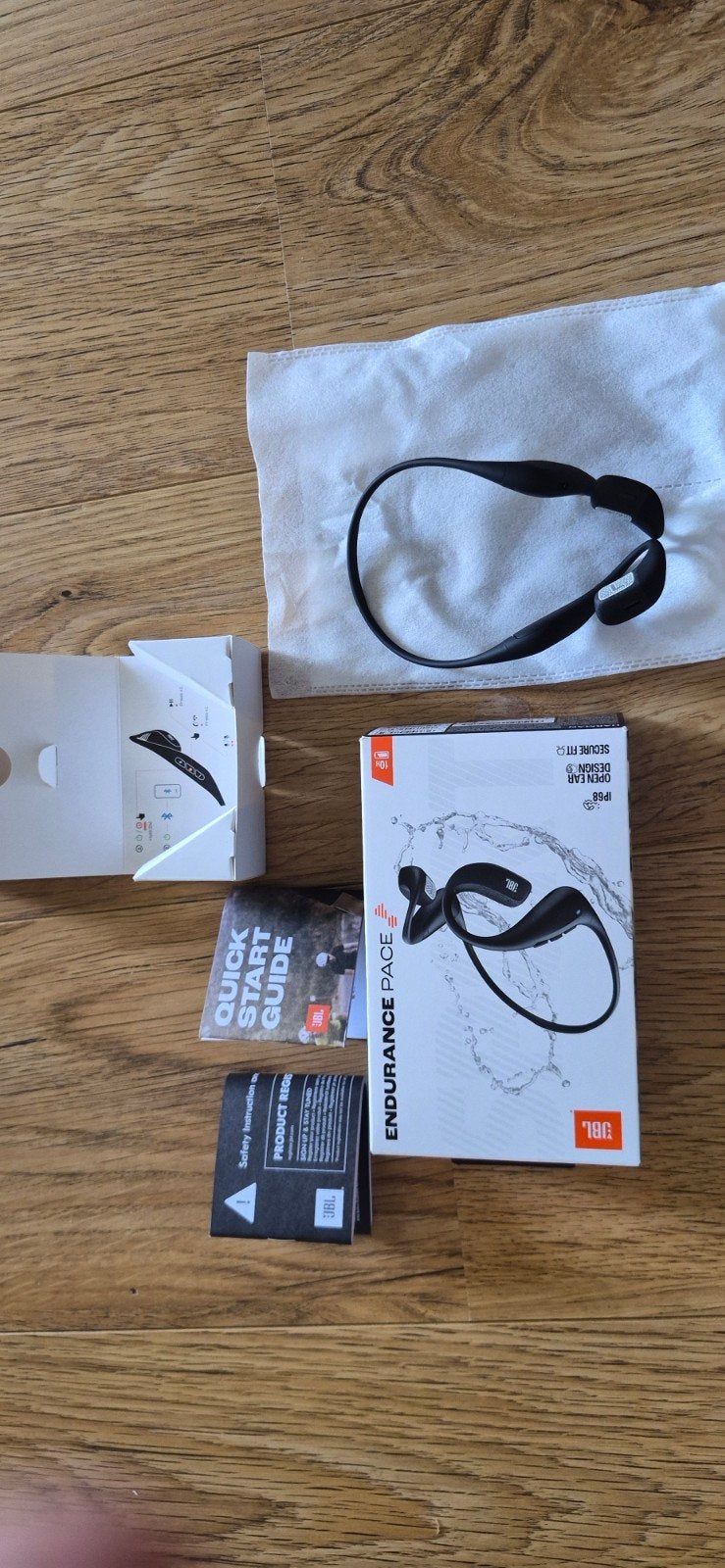Draadloos open ear oortjes met nekband.  JBL Endurance pace, Ophalen of Verzenden, Nieuw, Overige merken, Draadloos