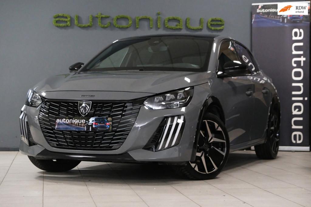 Peugeot 208 1.2 PureTech 100 GT Nardo Grey *PANORAMADAK* 11., Voorwielaandrijving, 101 pk, Gebruikt, Zwart