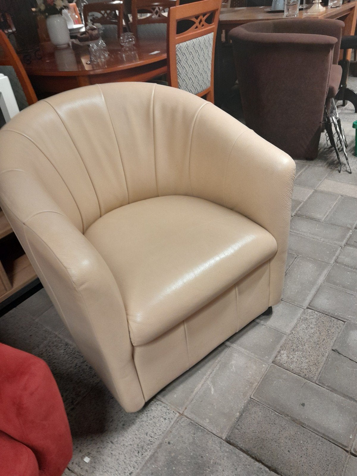 Natuzzi leren fauteuil op wieltjes - Crème, Ophalen, Gebruikt, 75 tot 100 cm, Modern