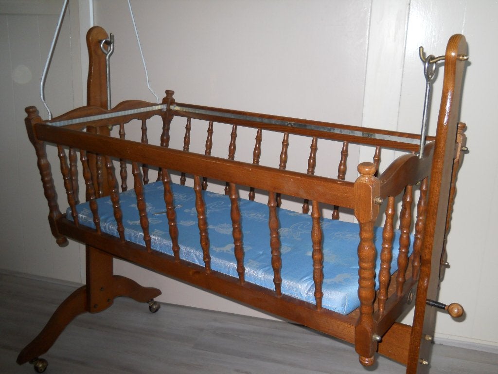 Schommelwieg, Kinderen en Baby's, Babywiegjes en Ledikanten, Ophalen, Gebruikt, Wieg