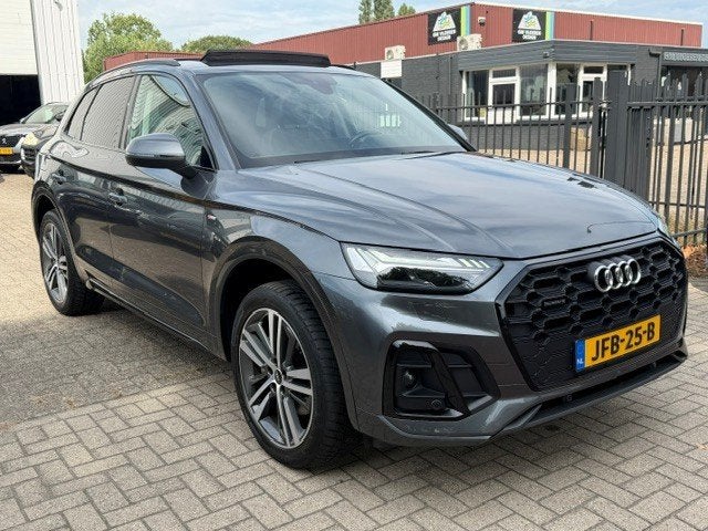 Audi Q5 50 TFSI e S Edition Pano Matrix Keyless ACC, Auto's, Automaat, Dealer onderhouden, 4 cilinders, Bedrijf