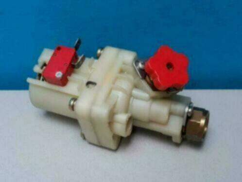 Waterklep Bosch HRC serie Eurostar en Maxicom 87170021100, Niet ingevuld, Gebruikt, Cv-ketel of Combi-ketel, Niet ingevuld