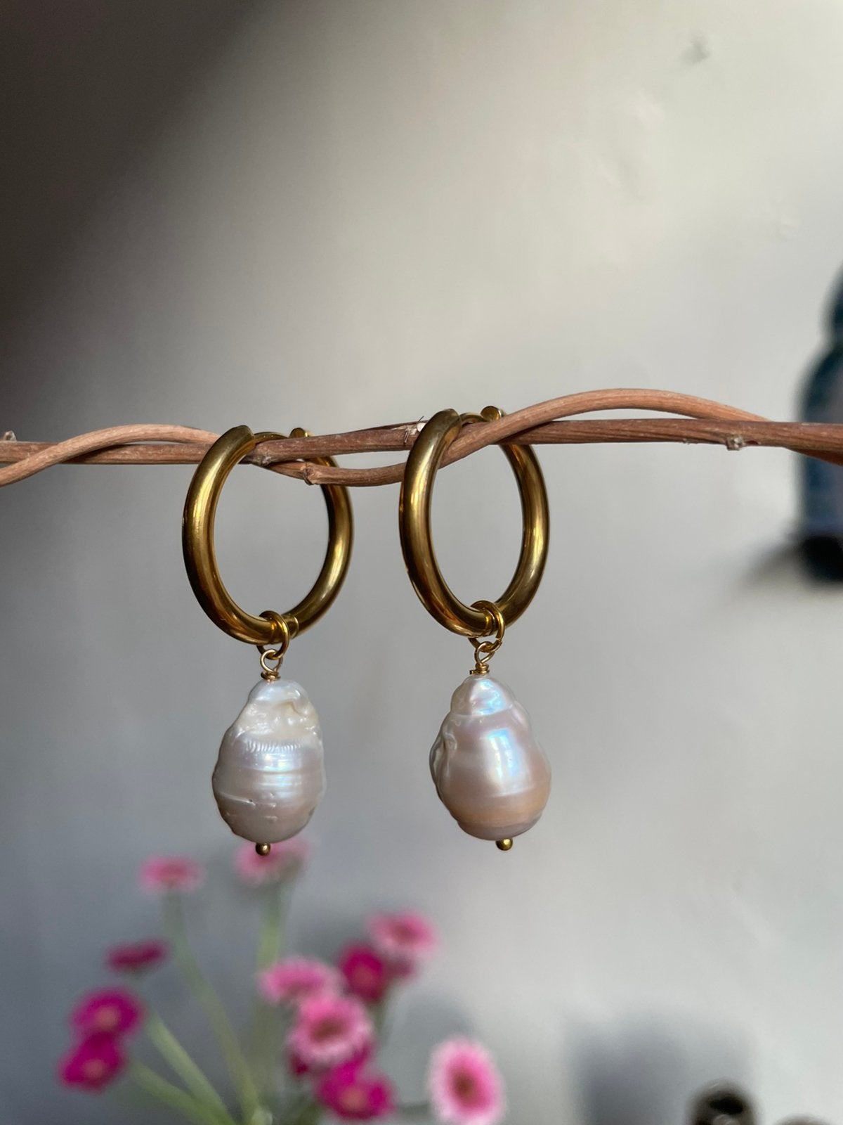 Druppel parel oorbellen creolen, Sieraden, Tassen en Uiterlijk, Oorbellen, Hangers, Nieuw, Ophalen of Verzenden, Met edelsteen