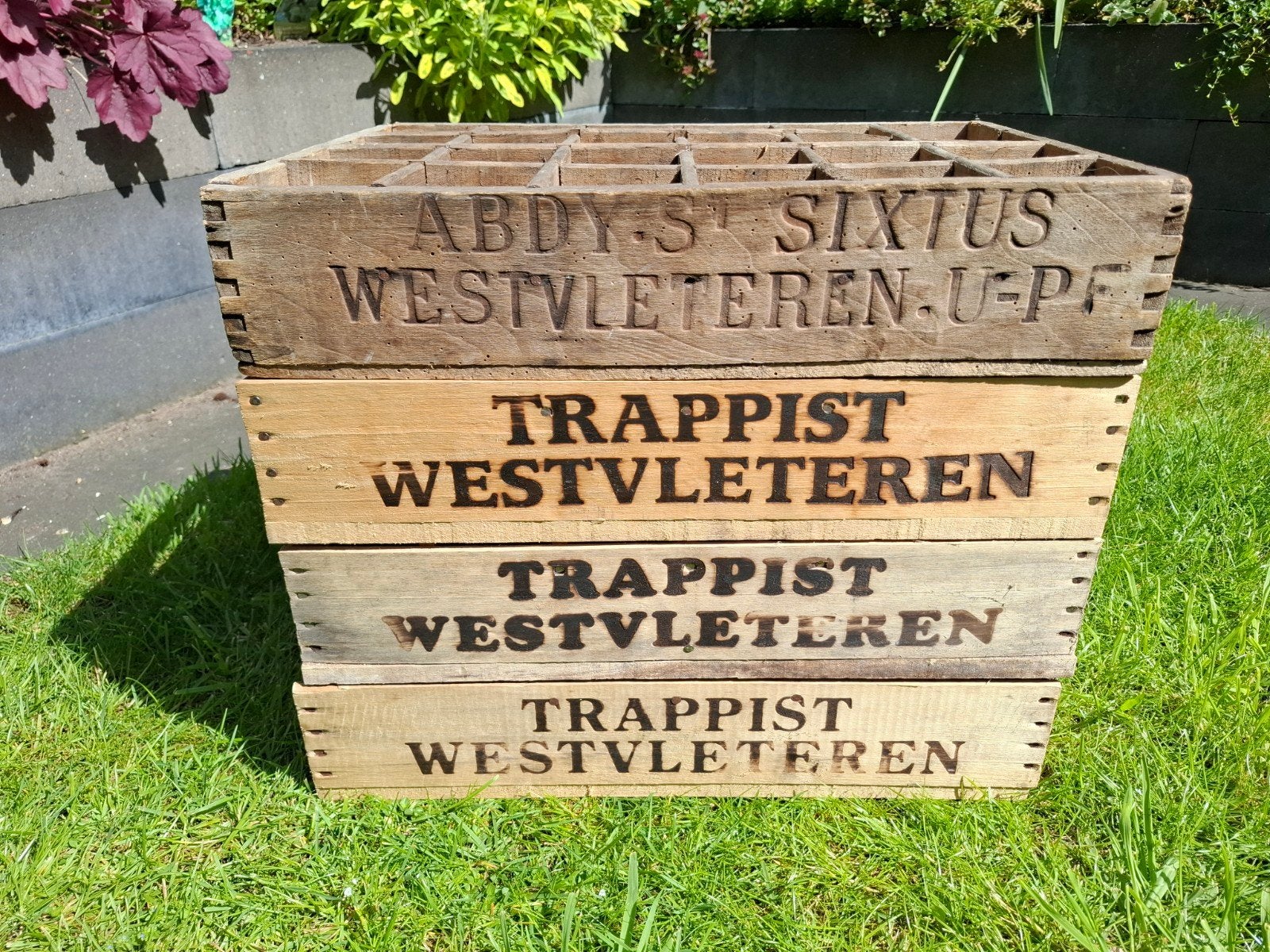 Westvleteren kratten, Verzamelen, Biermerken, Ophalen of Verzenden, Reclamebord, Plaat of Schild, Overige merken