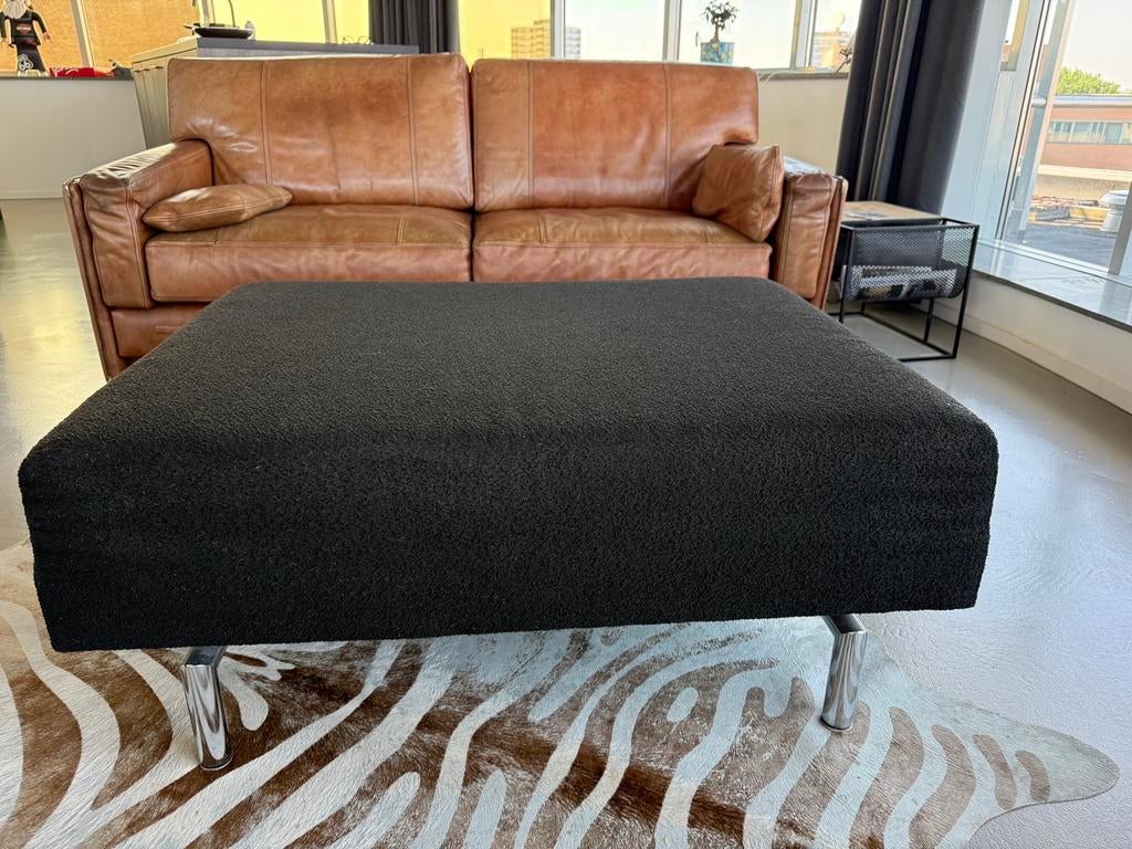KOOPJE! Exclusieve design poef / hocker zwart, Ophalen of Verzenden, Zo goed als nieuw, Rechthoekig