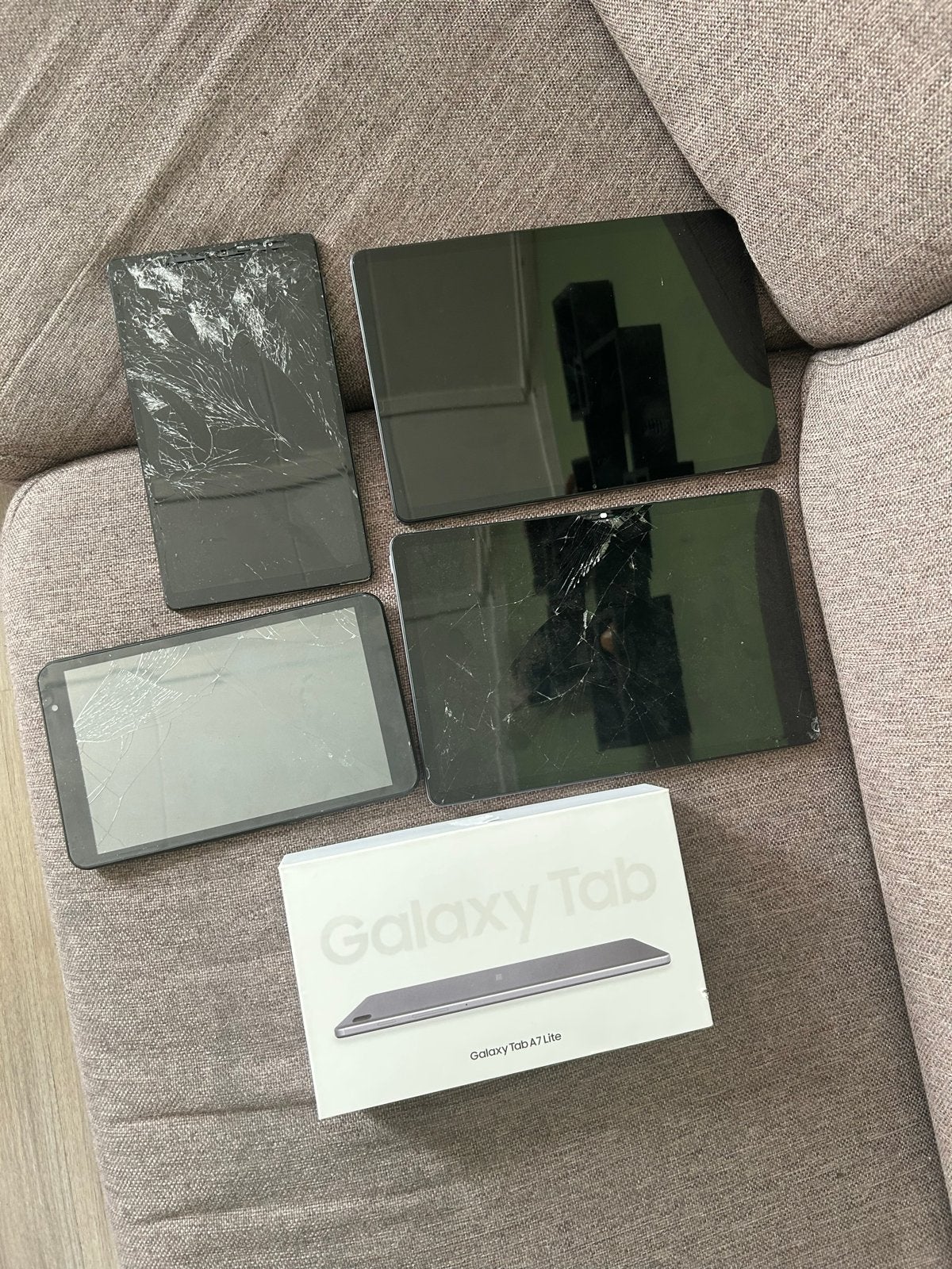 Partij defecte tablets, waaronder Samsung Galaxy Tab A7 Lite, Ophalen, 32 GB, 8 inch, Niet werkend
