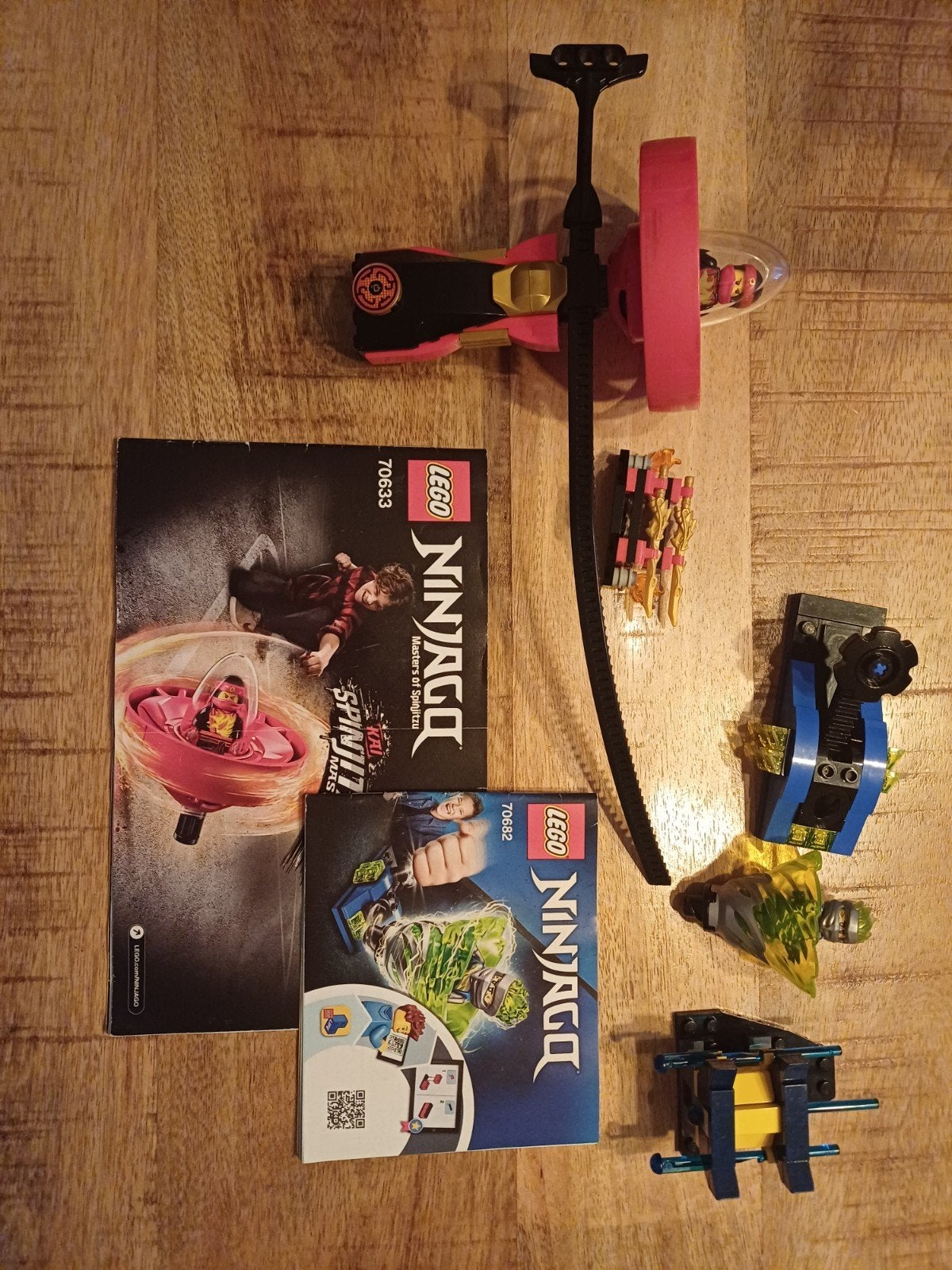 Lego ninjago spinners 70633 en 70682 compleet, Ophalen of Verzenden, Zo goed als nieuw