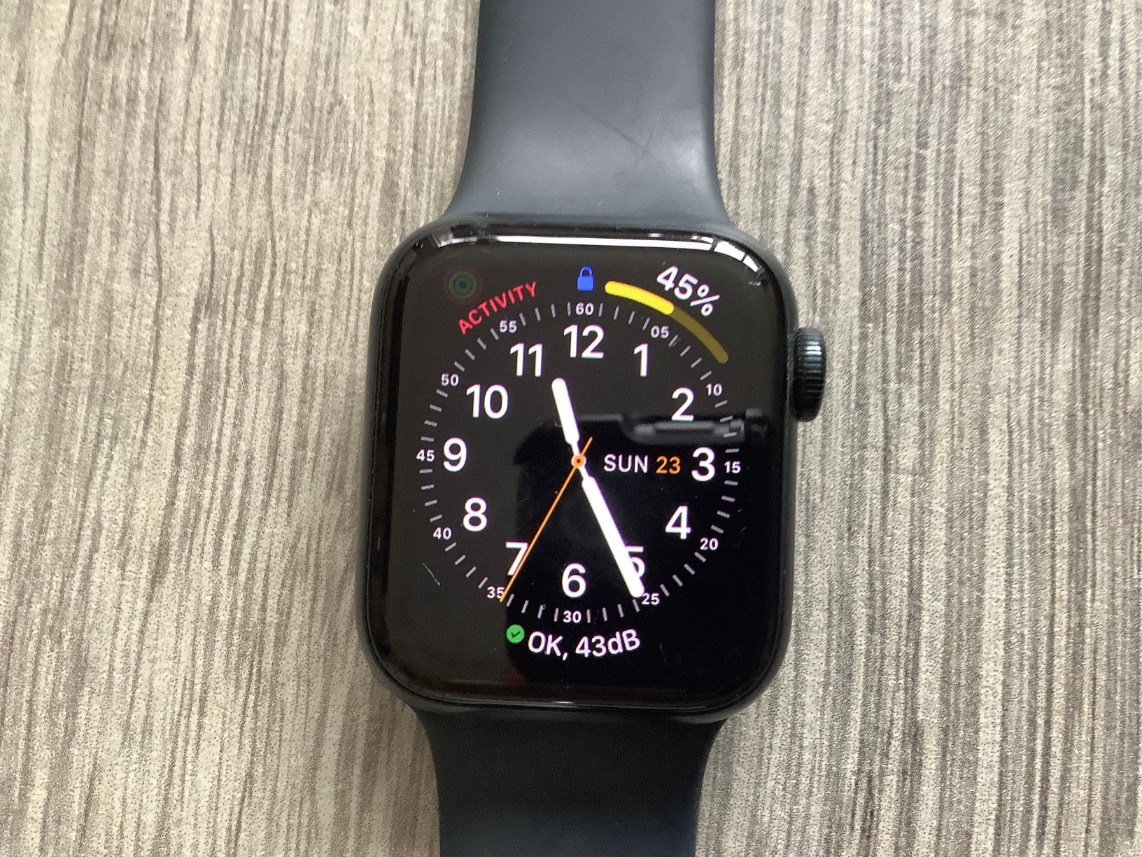 Zwarte Apple Watch SE2 40mm met 2 bandjes, Zwart, IOS, Ophalen of Verzenden, Zo goed als nieuw