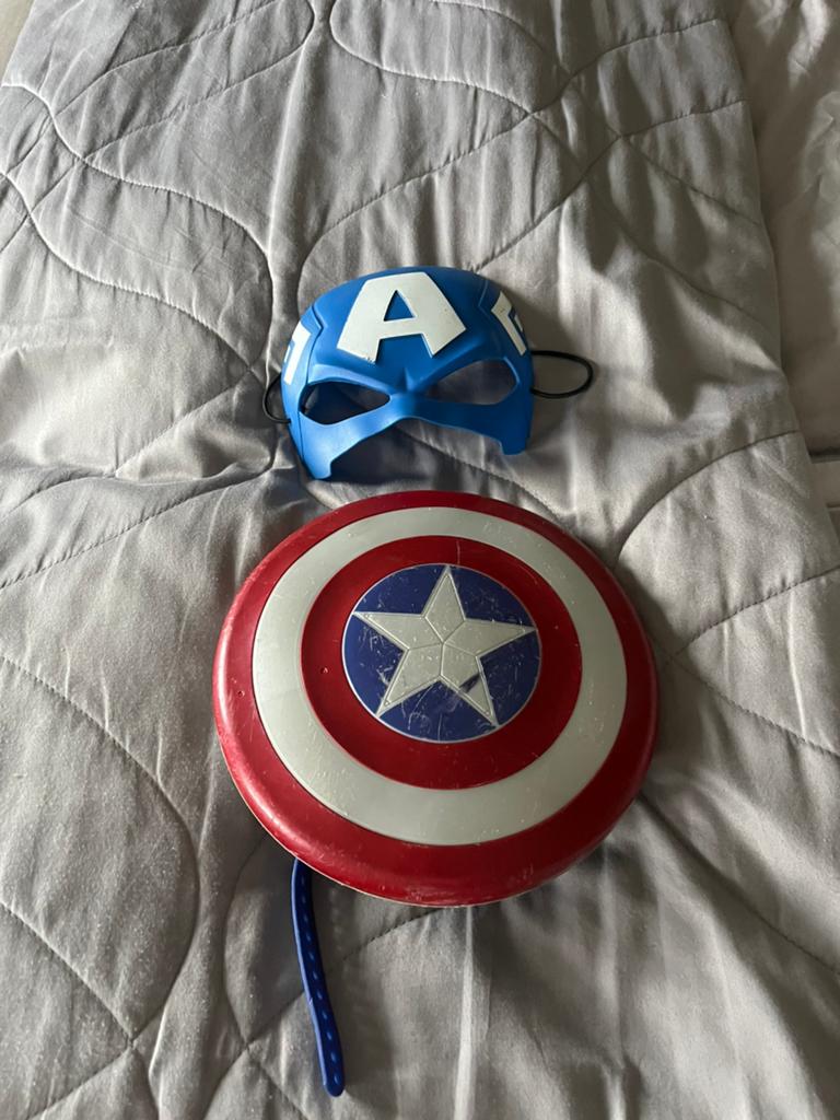 Captain America Masker en Schild Speelset, Kinderen en Baby's, Speelgoed | Actiefiguren, Ophalen of Verzenden, Gebruikt