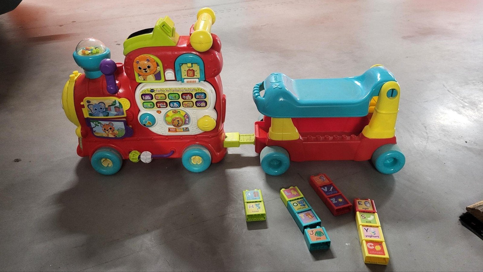 Vtech trein/ looptrein, Kinderen en Baby's, Speelgoed | Vtech, Gebruikt, 6 maanden tot 2 jaar, Ophalen