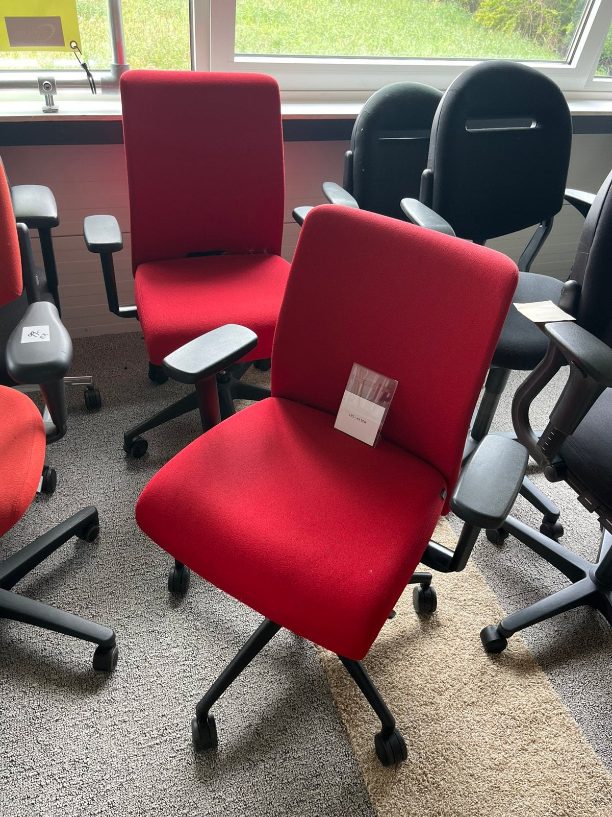 Girsberger Bureaustoelen goed instelbaar Rood, Huis en Inrichting, Ophalen, Gebruikt, Bekijk ook mijn andere advertenties., Girsberger