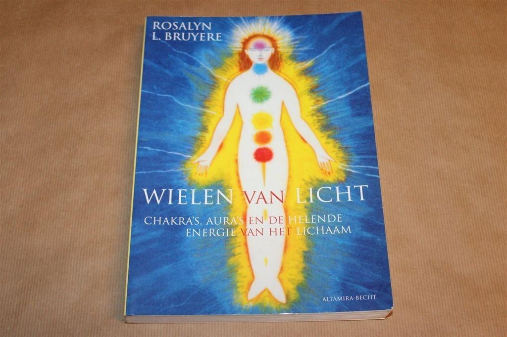 Wielen Van Licht — Rosalyn L. Bruyere — Chakra\'s & Aura\'s, Ophalen of Verzenden, Zo goed als nieuw, Overige onderwerpen, Achtergrond en Informatie
