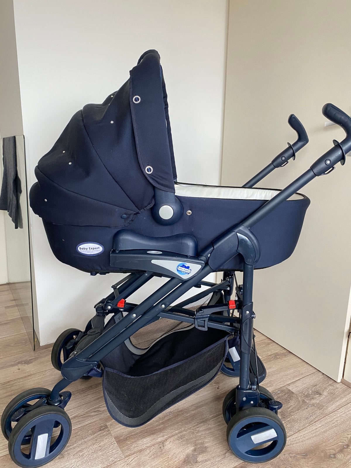 Donkerblauwe kinderwagen met strassteentjes, Ophalen, Zo goed als nieuw, Overige merken