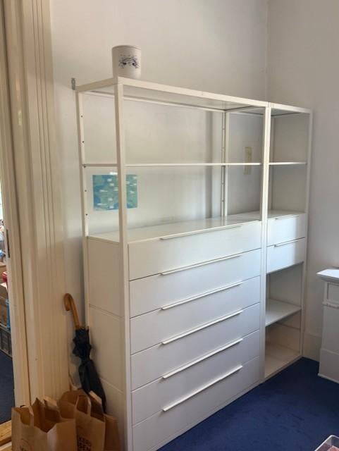GRATIS Fjalkinge kast Ikea breed en smal wit, Huis en Inrichting, Kasten | Boekenkasten, Ophalen, Gebruikt, 100 tot 150 cm, 150 tot 200 cm
