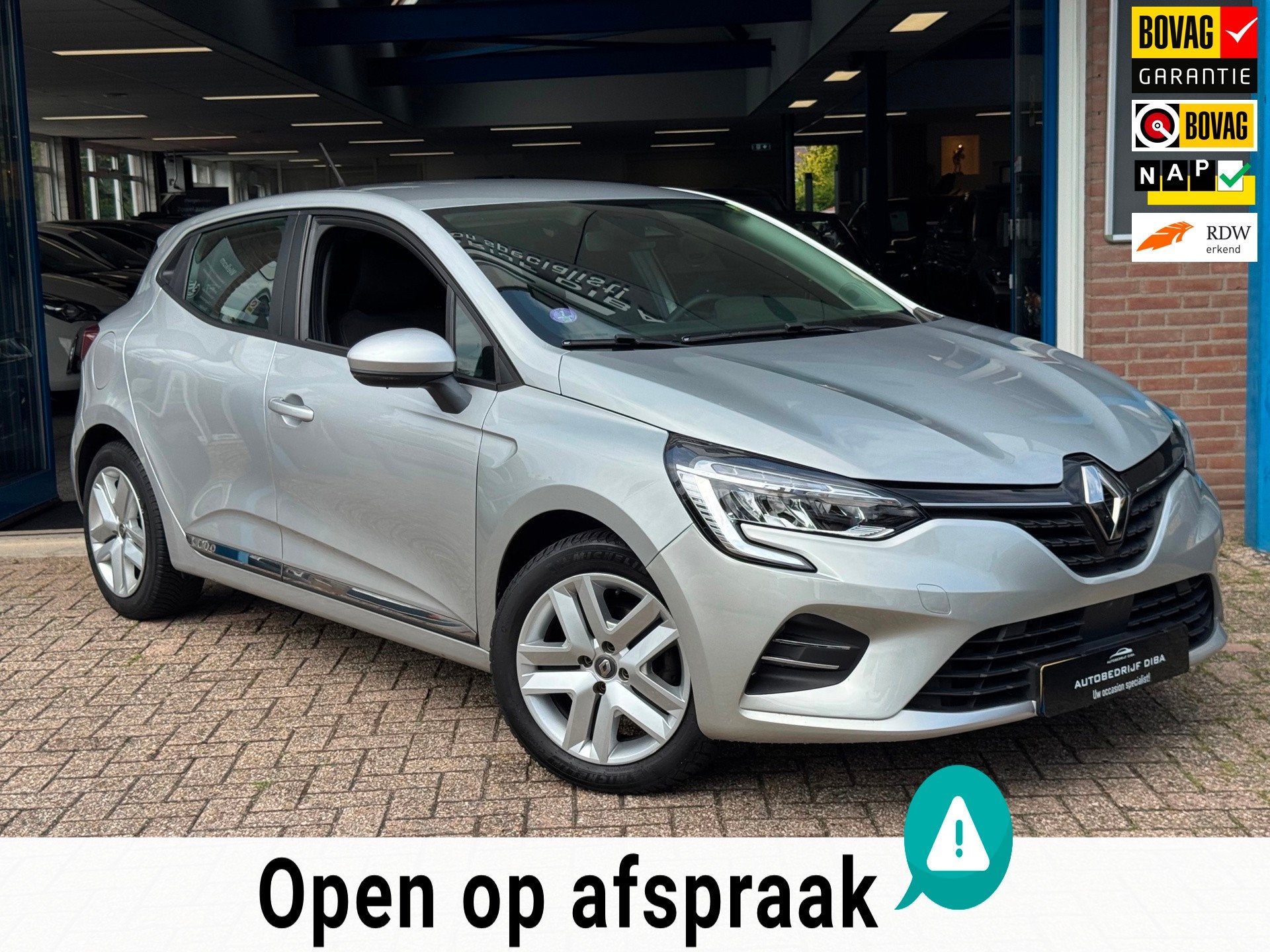Renault Clio 1.0 TCe Zen 5drs 2019 Grijs AIRCO NAP!, Auto's, Voorwielaandrijving, Dealer onderhouden, Gebruikt, 580 kg