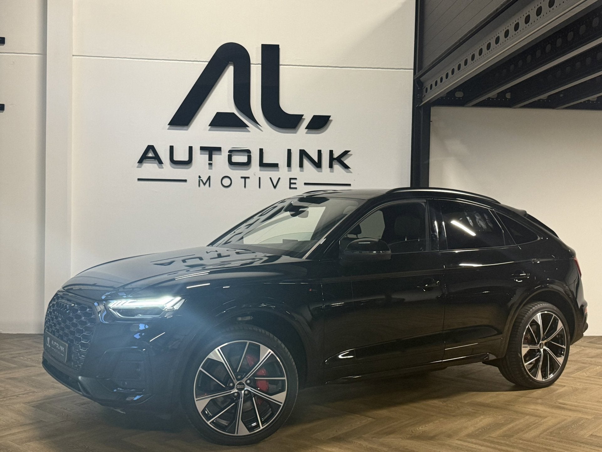 Audi Q5 Sportback Audi Q5 Sportback, 55TFSI e 367pk Quattro, Auto's, Automaat, Gebruikt, 4 cilinders, Zwart