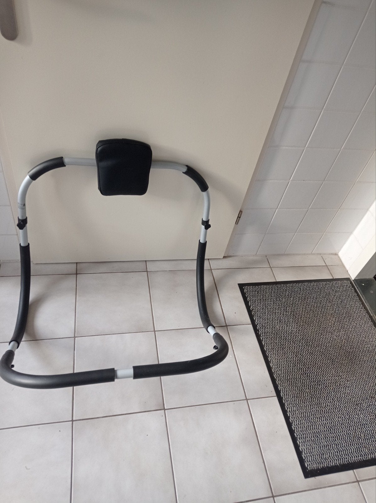 Buikspierwiel / Ab Roller voor effectieve buiktraining, Ophalen, Zo goed als nieuw, Buik, Buikspierwiel
