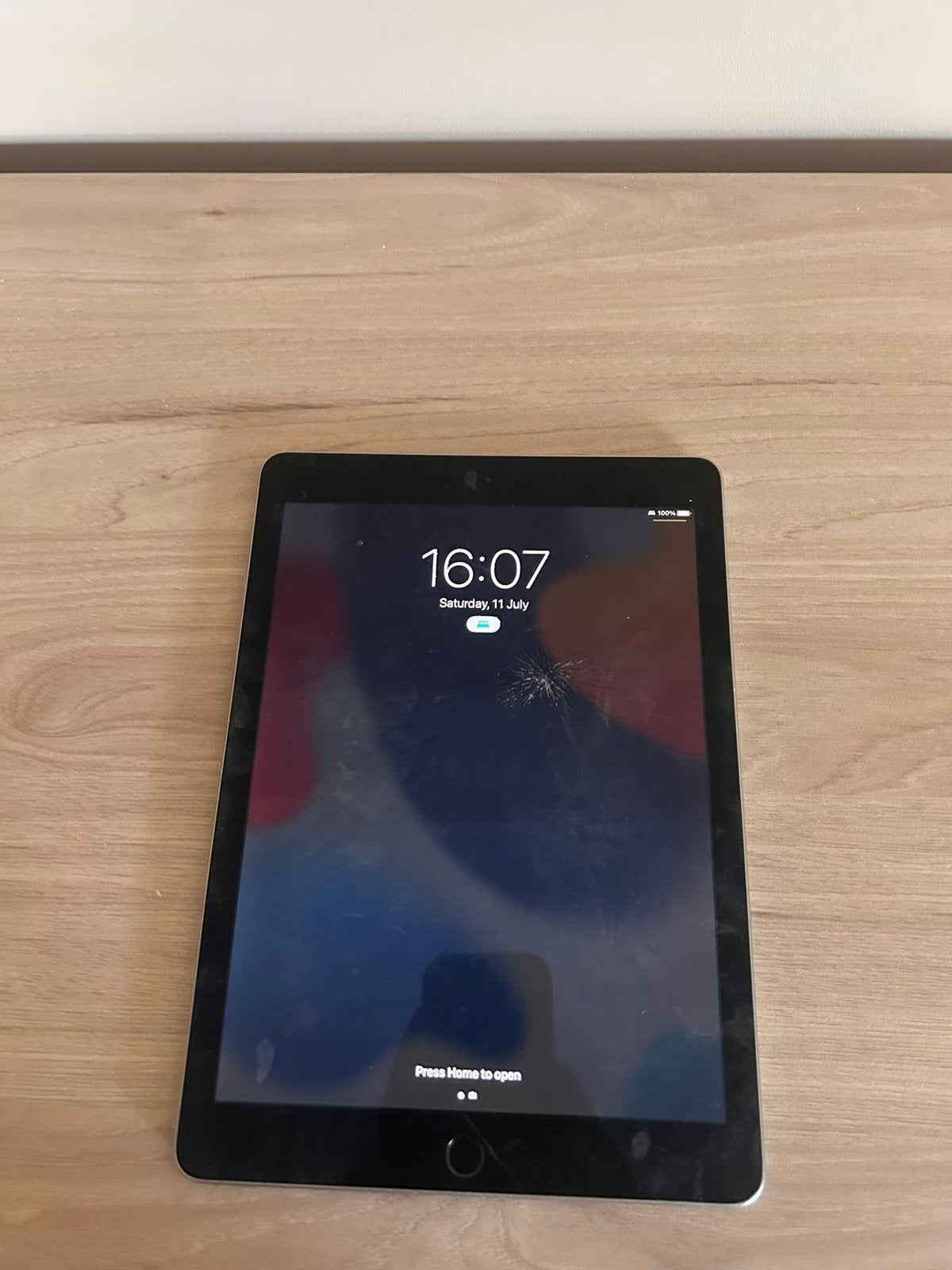 IPad Air 2 64GB met barst in scherm., 10 inch, Gebruikt, Apple iPad Air, Ophalen of Verzenden