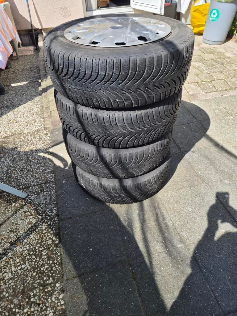 Winterbanden met velgen 205/55 R16, Auto-onderdelen, Banden en Velgen, Ophalen, Gebruikt, 16 inch, Banden en Velgen