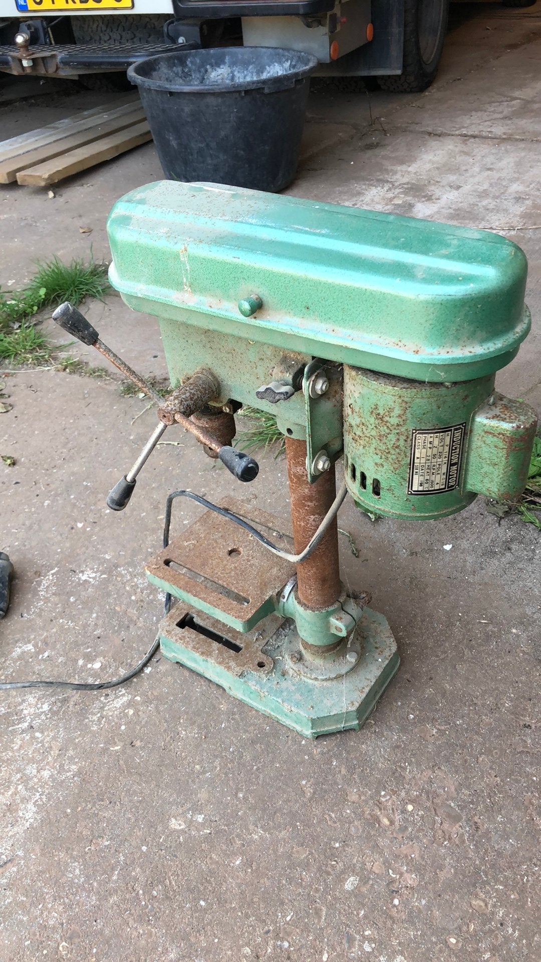 Standaard boormachine, Doe-het-zelf en Verbouw, Gereedschap | Boormachines, Ophalen, Gebruikt, Variabele snelheid, Minder dan 400 watt