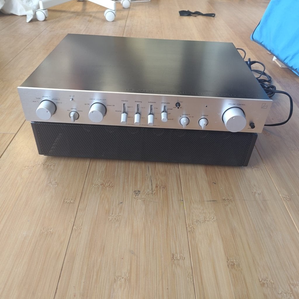 Luxman C-12 en M12 voor en eindversterker, Overige merken, Gebruikt, Ophalen of Verzenden, 60 tot 120 watt