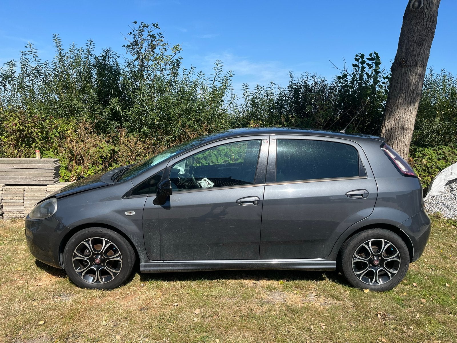 Fiat Punto 0.9 Twinair 74KW 5DR 2015 Grijs, onderdelen auto, Auto's, Voorwielaandrijving, 100 pk, 49 €/maand, Origineel Nederlands