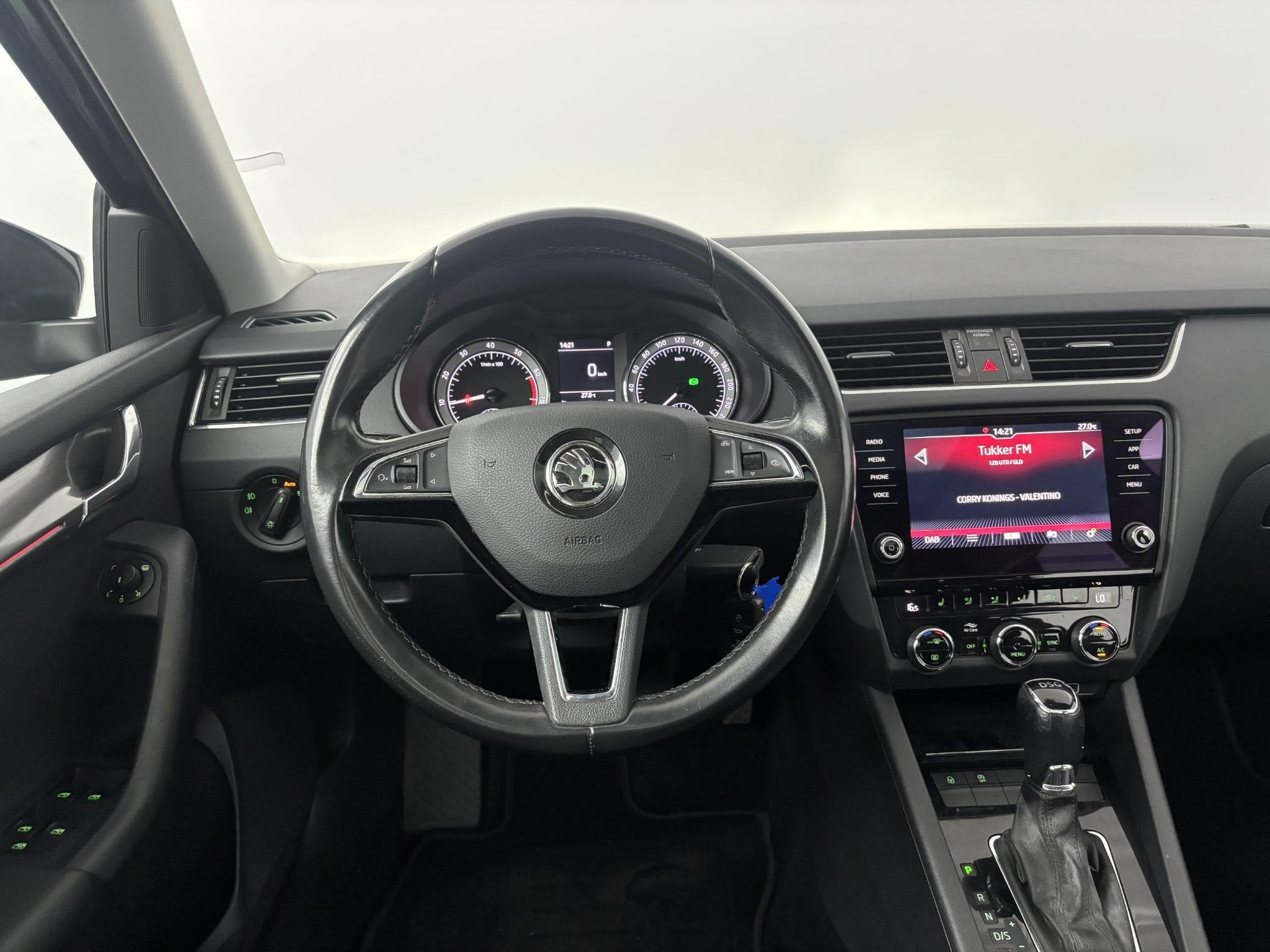 Skoda Octavia Combi 1.5 TSI 150pk DSG Greentech Style Busine, Auto's, Stof, Gebruikt, Zwart, 1500 kg